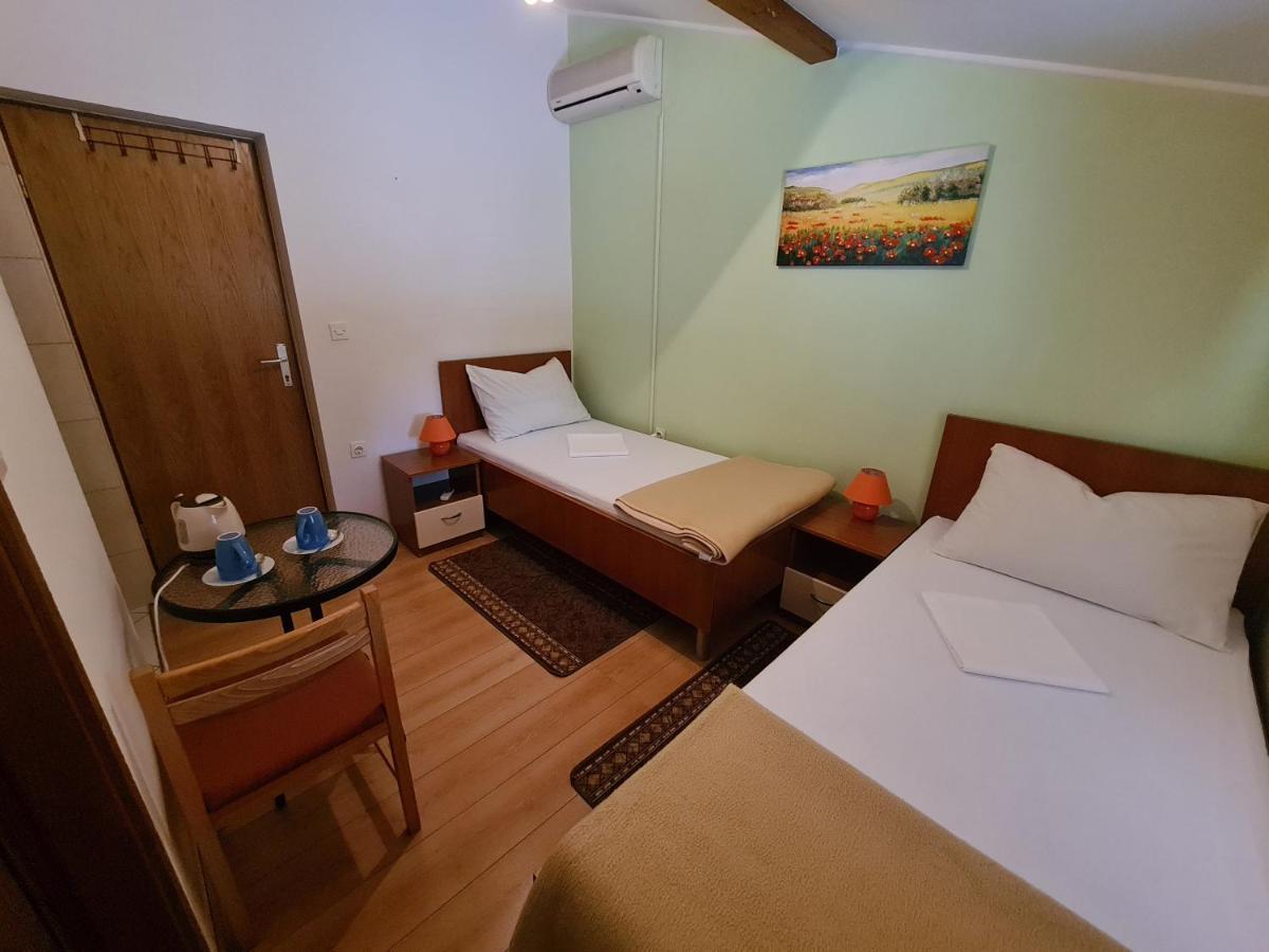 Camp Krka Hotel Lozovac Kültér fotó
